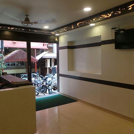 Manjusri Paradise Hotel Bangalore Exterior photo